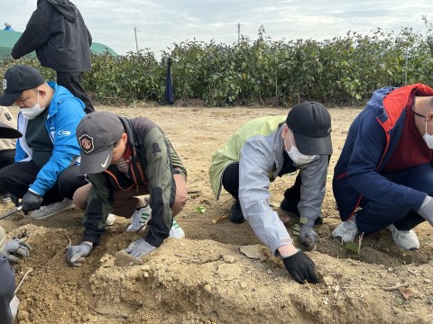2024년 경기재활프로그램 '찾아라, 생산지!'  수확 체험 진행